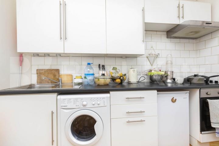 Beautiful one bedroom in a gated building Camden Road, Camden